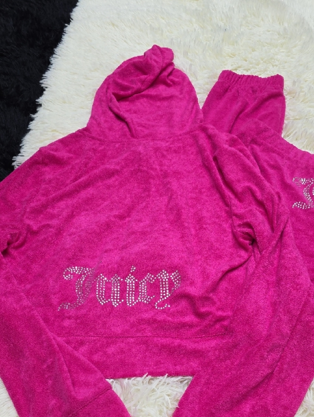 Juicy Couture Fuchsia Velour Pajama Set with Rhinestone Juicy Logo - Picture 2 of 10